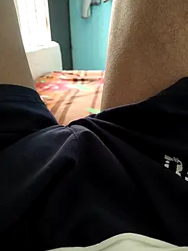 bold guy 1234 online show from October 5, 2025, 7:39 am