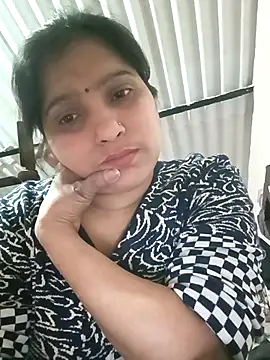 aliya-jaan71 online show from February 9, 2026, 4:22 pm