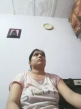 aliya-jaan71 online show from May 12, 2026, 2:36 pm
