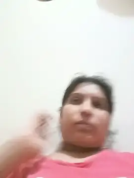 aliya-jaan71 online show from June 3, 2026, 11:13 am