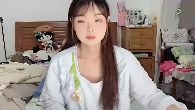 Akong11 online show from September 24, 2025, 5:27 pm