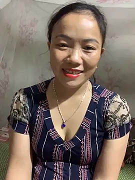 Snapshot of _losrt_cherry_ chatting on October 6, 2025, 2:25 pm  losrt cherry  online show from October 6, 2025, 2:25 pm