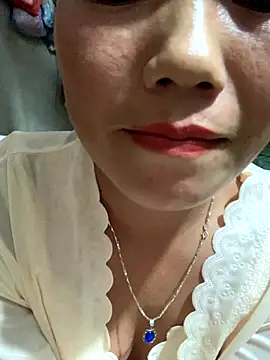 Snapshot of _losrt_cherry_ chatting on October 21, 2025, 3:24 pm  losrt cherry  online show from October 21, 2025, 3:24 pm