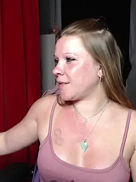 AnnaFalconeX online show from April 29, 2026, 8:48 pm