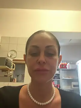 ainaht online show from February 11, 2026, 8:52 am