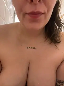 anonyme hot47 online show from March 1, 2026, 1:57 pm