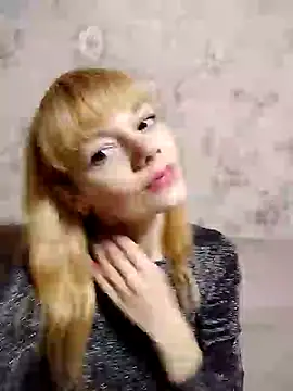 AliceSwan1122 online show from September 29, 2025, 5:40 pm