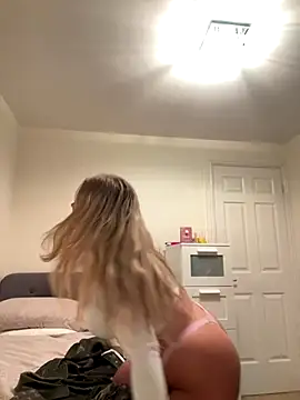 Snapshot of Sapphireroseee chatting on November 11, 2025, 9:26 pm Sapphireroseee online show from November 11, 2025, 9:26 pm