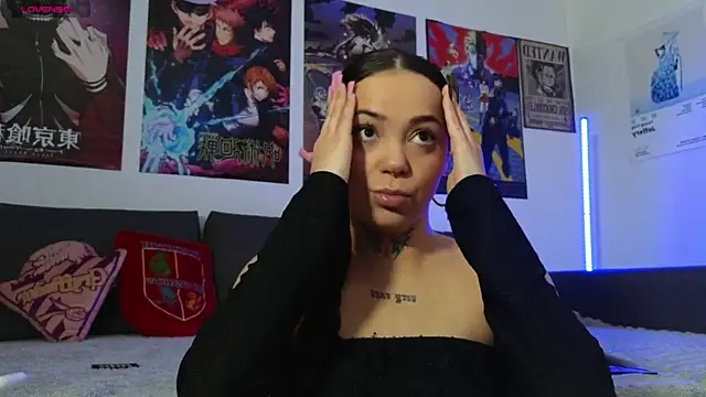 KiraQuinn1 online show from October 29, 2025, 4:53 pm