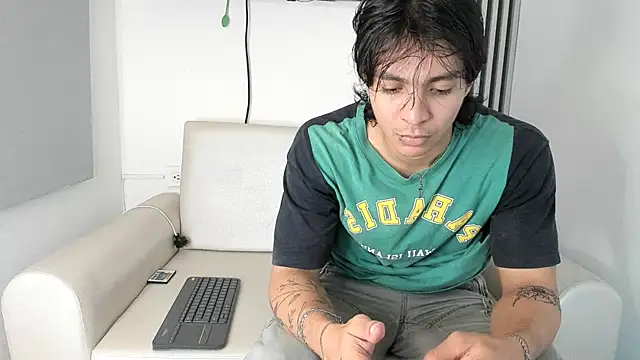 toji luxxer online show from October 21, 2025, 2:23 am