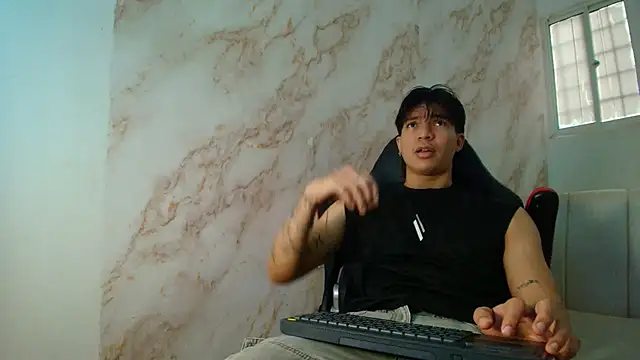 toji luxxer online show from January 11, 2026, 8:14 pm