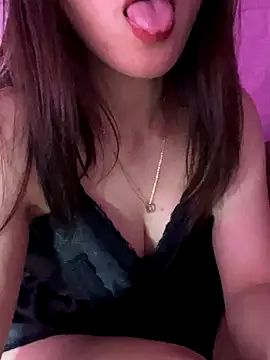 Moon pusy online show from November 16, 2025, 6:57 pm