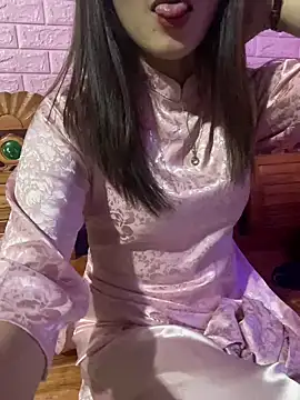 Snapshot of Moon_pusy chatting on February 16, 2026, 3:52 pm Moon pusy online show from February 16, 2026, 3:52 pm