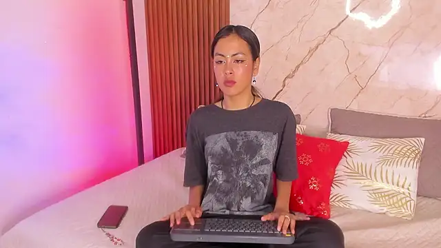 Susy spark online show from January 17, 2026, 12:48 am