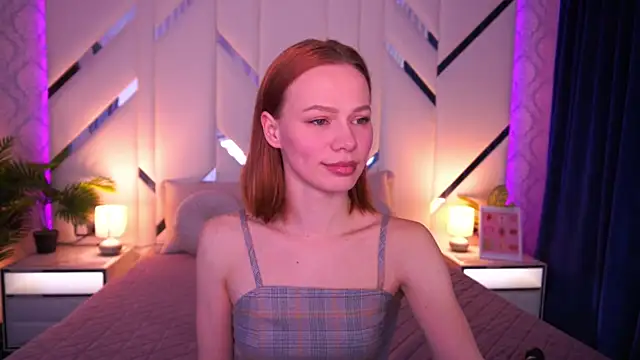 ShyySiren online show from March 22, 2026, 3:04 pm