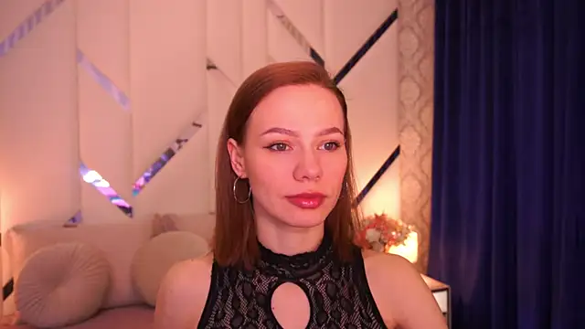 ShyySiren online show from April 8, 2026, 1:33 pm