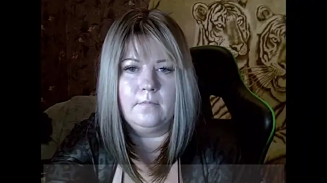 YuliiaSan online show from September 24, 2025, 6:11 pm