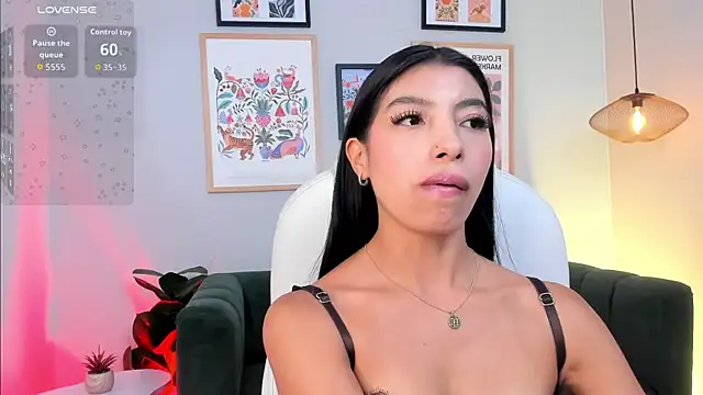 Tiffany Low online show from June 4, 2026, 3:51 pm