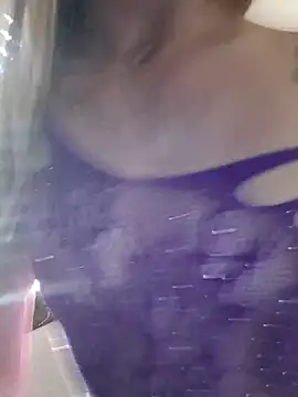 Nhoakila96 online show from February 24, 2026, 1:42 pm