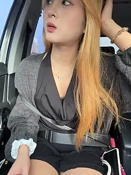 yuki june online show from October 29, 2025, 8:16 am