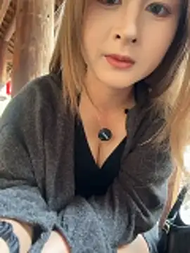 Snapshot of yuki_june chatting on March 6, 2026, 8:33 am yuki june online show from March 6, 2026, 8:33 am