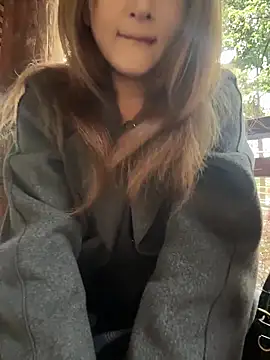 Snapshot of yuki_june chatting on March 9, 2026, 7:56 am yuki june online show from March 9, 2026, 7:56 am