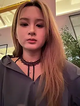 Snapshot of yuki_june chatting on April 15, 2026, 7:59 am yuki june online show from April 15, 2026, 7:59 am