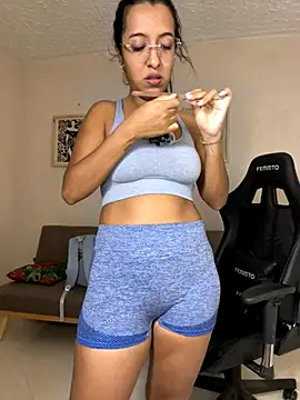 Snapshot of Valerygomez02 chatting on October 21, 2025, 10:21 pm Valerygomez02 online show from October 21, 2025, 10:21 pm