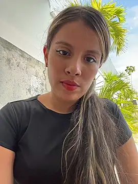 EMILIIA RICHTER   online show from November 8, 2025, 6:51 pm