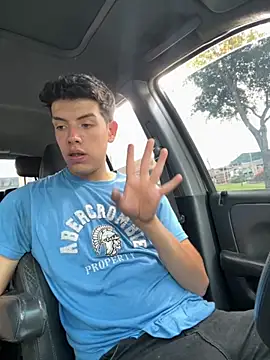 Snapshot of mattebret11 chatting on October 2, 2025, 6:15 pm mattebret11 online show from October 2, 2025, 6:15 pm