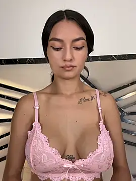 MiaKane99 online show from January 18, 2026, 1:31 am