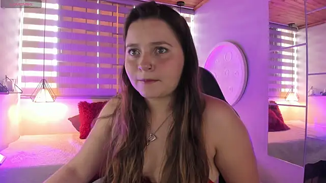 Snapshot of sophiee09_ chatting on April 10, 2026, 1:38 pm sophiee09 online show from April 10, 2026, 1:38 pm