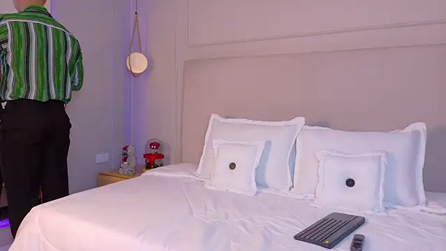 ZaneDawson online show from November 22, 2025, 3:38 am