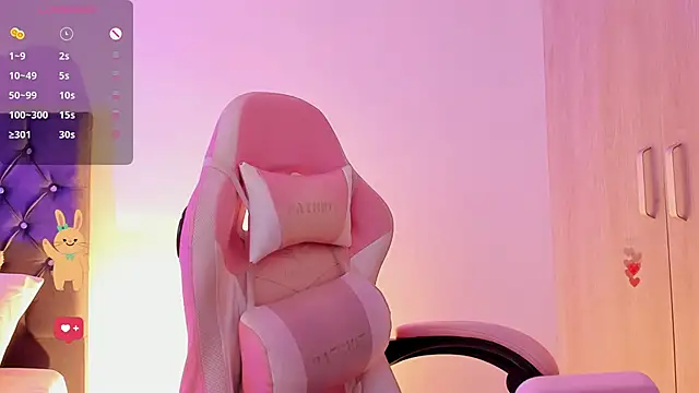 Snapshot of MssOriana88 chatting on October 30, 2025, 3:35 pm MssOriana88 online show from October 30, 2025, 3:35 pm