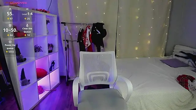 Snapshot of VikkyJane chatting on February 20, 2026, 6:26 am VikkyJane online show from February 20, 2026, 6:26 am