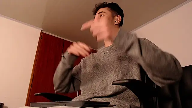 jaico santos online show from December 19, 2025, 11:01 pm