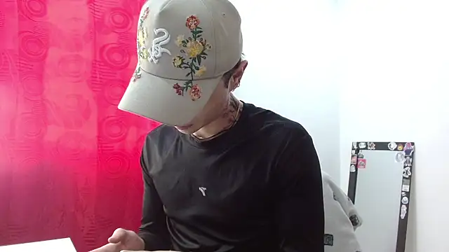 Snapshot of jaico_santos chatting on May 25, 2026, 10:38 pm jaico santos online show from May 25, 2026, 10:38 pm