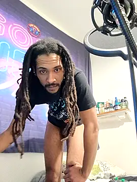 Mikaaa97 online show from April 4, 2026, 1:04 am