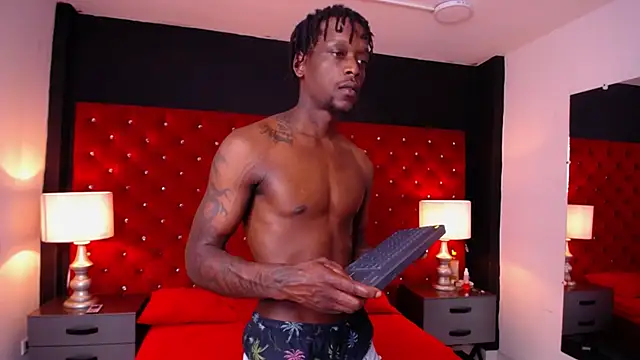 Snapshot of SkylerBigxxx chatting on October 29, 2025, 7:15 pm SkylerBigxxx online show from October 29, 2025, 7:15 pm