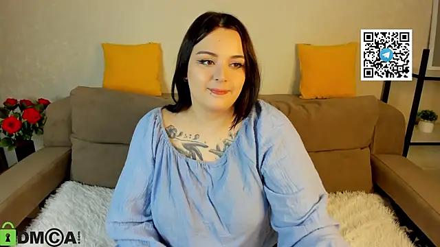 Mia R0ss online show from October 13, 2025, 1:05 am