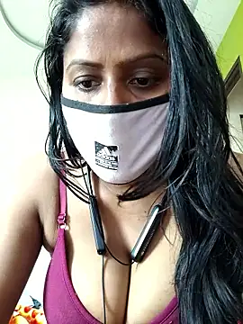 Jasmine Januja online show from January 9, 2026, 5:10 am