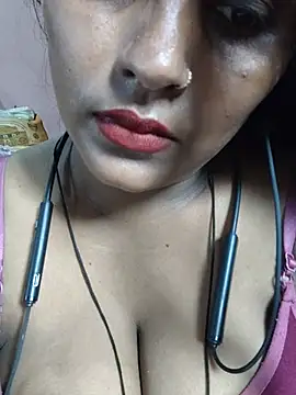 Snapshot of Jasmine_Januja chatting on July 9, 2026, 4:49 am Jasmine Januja online show from July 9, 2026, 4:49 am