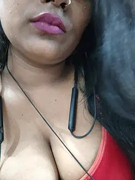 Snapshot of Jasmine_Januja chatting on July 10, 2026, 3:11 am Jasmine Januja online show from July 10, 2026, 3:11 am