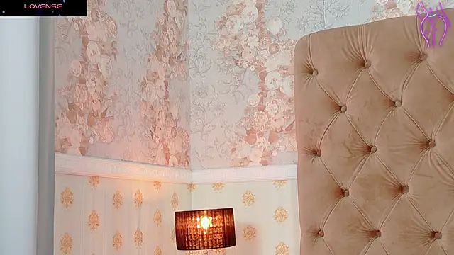 CoraVex online show from November 8, 2025, 5:07 am