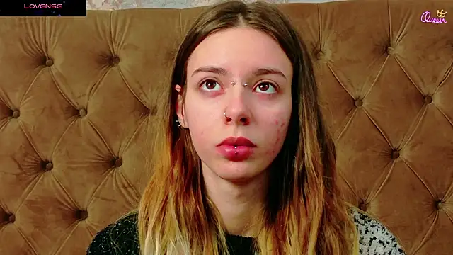 Snapshot of CoraVex chatting on January 19, 2026, 5:00 am CoraVex online show from January 19, 2026, 5:00 am