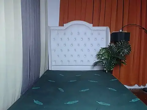 Snapshot of sweet_athena chatting on March 1, 2026, 10:12 pm sweet athena online show from March 1, 2026, 10:12 pm