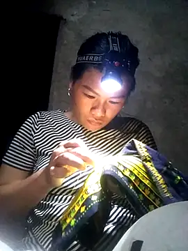 Snapshot of Qinjid002 chatting on October 13, 2025, 1:22 pm Qinjid002 online show from October 13, 2025, 1:22 pm