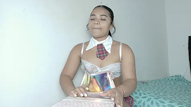 Natashaparker   online show from March 19, 2026, 10:36 pm