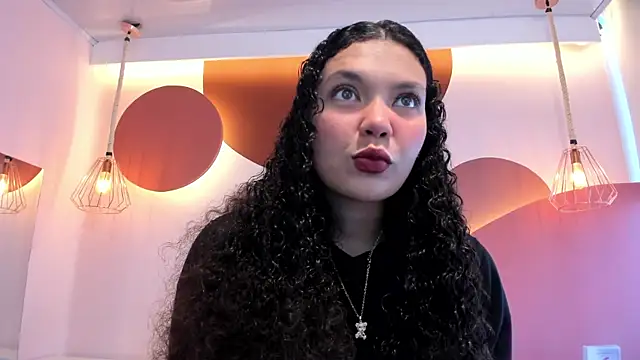 SweetStarr  online show from September 22, 2025, 12:51 pm