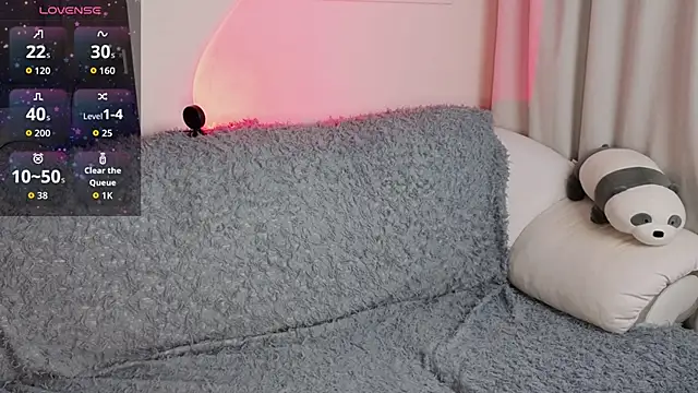  Lua   online show from November 15, 2025, 9:32 pm